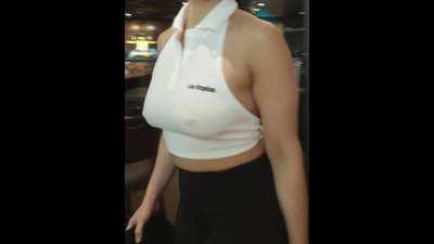 First date = no bra 