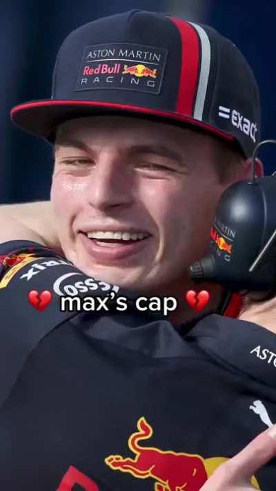 [@F1] Max & his cap - a love story