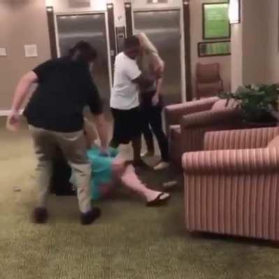 Karen attacks someone and gets her ass beaten