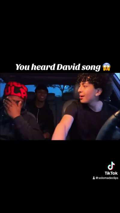 Nah Daviduploads showed Cashnetjay his new song 😂