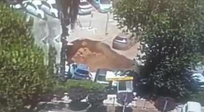 Parking lot collapses into sinkhole at Jerusalem's Shaare Zedek 7, June 2021