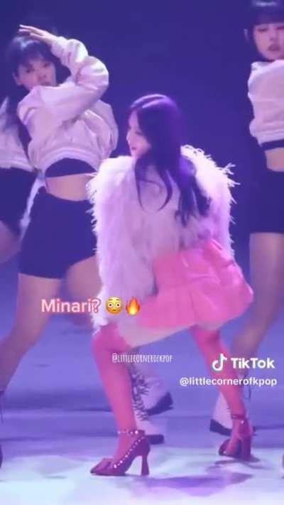 Mina 🥵