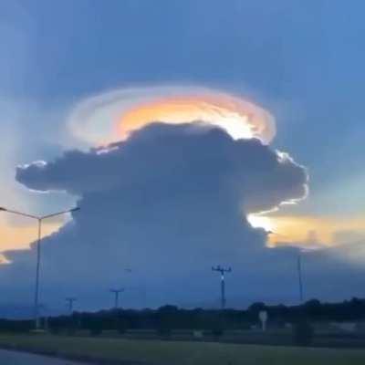 Rare lenticular cloud photographed in Japan.