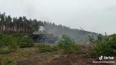 Ukrainian artillerists firing Slovak-donated 155mm ShKH Zuzana 2's firing at Russian targets - Likely in the East