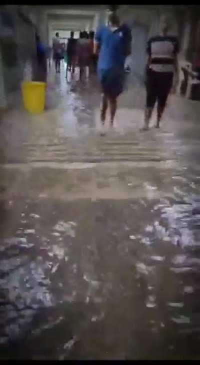 Cloudburst in nagpur caused water clogging in hostels of vnit nagpur