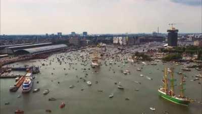 Time lapse of ships moving through Port Amsterdam during a festival in 2019