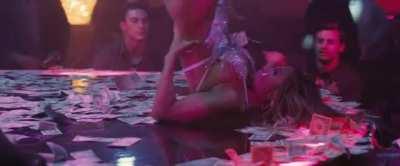 Jennifer Lopez as a stripper 🥵