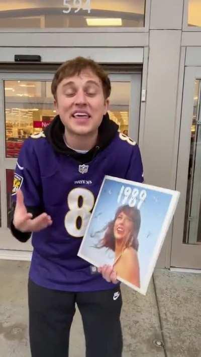 Ravens fan destroys Taylor Swift's 1989 vinyl ahead of the AFC Championship game