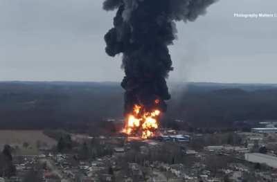 Full video, train derailment fire, Ohio