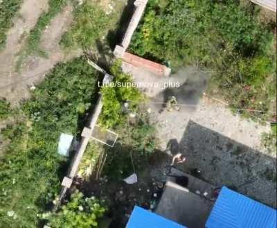 Ukrainians using drone-dropped munition to wound/kill Russians clearing a house.