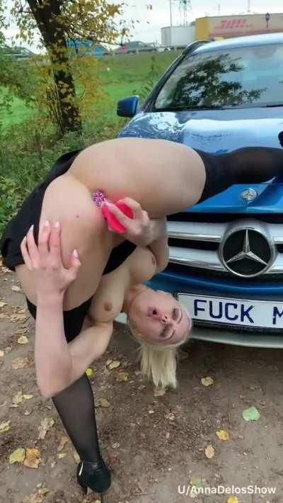 I want to be fucked everywhere, especially on a roadside 😋