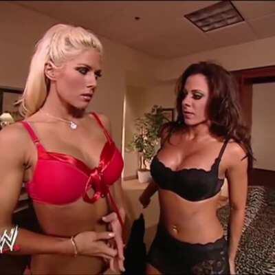 Torrie Wilson x Dawn Marie 😫