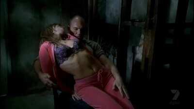 Holly Valance lapdance plot from &quot;Prison Break&quot;