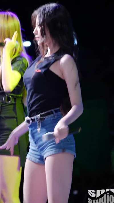 (G)I-DLE - Shuhua