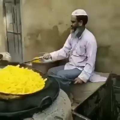 Expanding fried chips