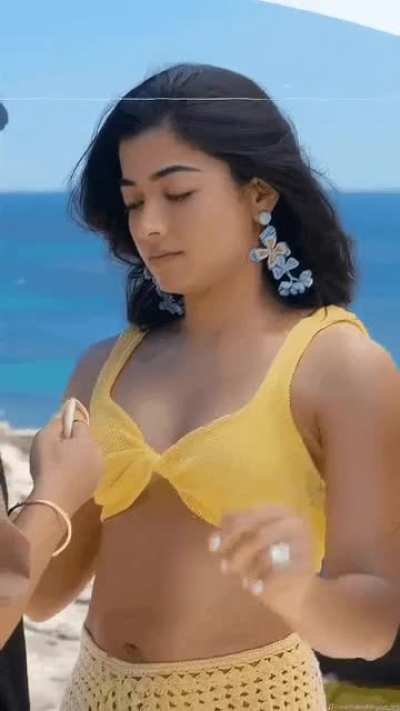 Rashmika Mandanna !!