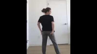 Camren Bicondova's fat butt compilation w sound