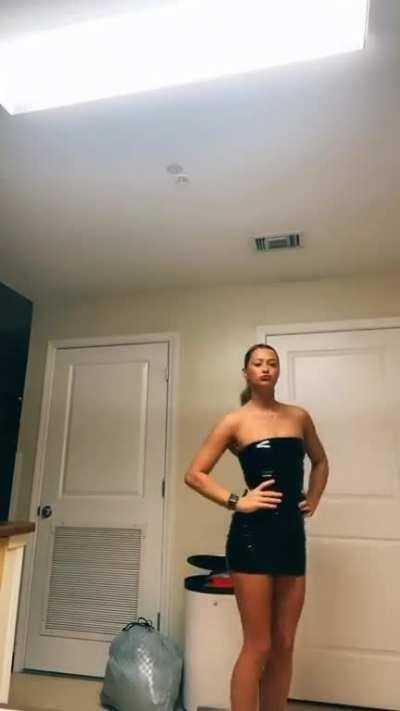 Madelynn Grace Crow new Auburn in a tight black dress video