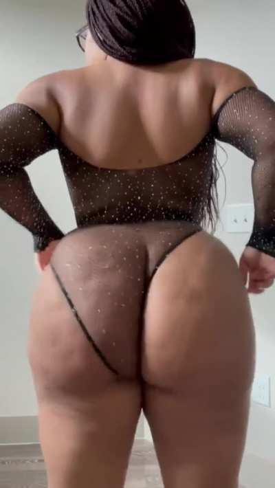 Big Ass GIF by bbrown1 - Huge Ass Ebony babe claps her Phat Booty