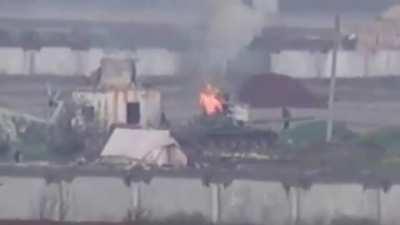 Opposition tank on tank kill claimed during fighting for Taftanaz Military Airbase - 1/3/2013