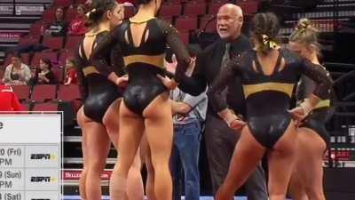 Bunz of beauty Black Leo’s of WMU 🐴🤎💛🤍🤸‍♀️