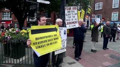 Local businessman shows how to deal with bigoted protestors at Chester Pride in 2015