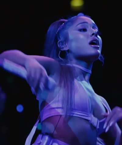 Ariana grande 🔥