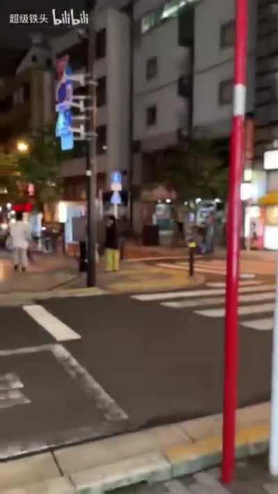 铁头哥涂鸦靖国神社 原视频