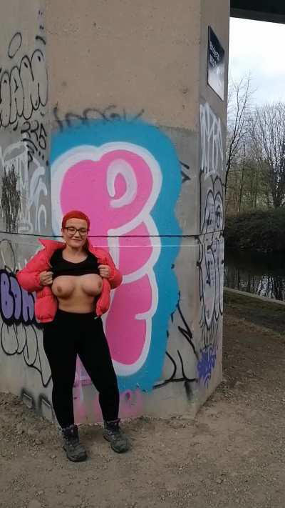 Flashing down by the river xx 42 female UK 