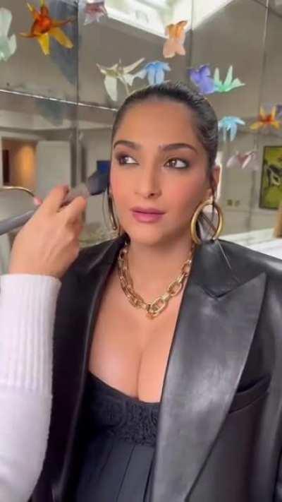 Sonam Kapoor!