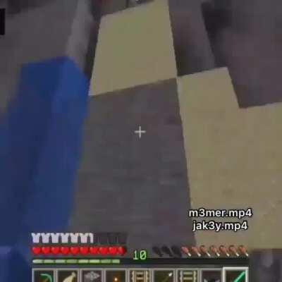 MINECRAFT MOMENTS!!!!!!!!!!!!!!!!!