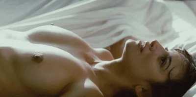 Penelope Cruz's delightful jiggle in Broken Embraces