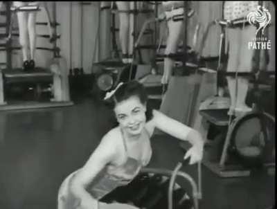 Gym in 1940 😂👍