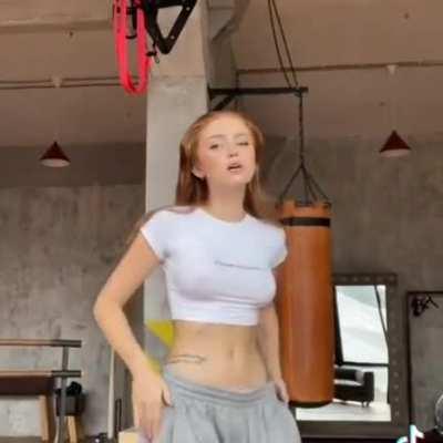 no bra🔥😈🔥(tiktok)