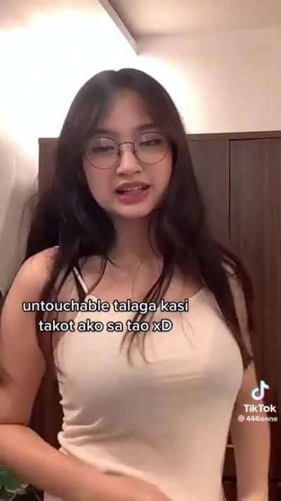 Damn ket di ka straight magiging babae ka pag tinira ka namen fuck ganda mo