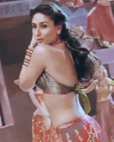 Good night bebo fappers.Kapoor Kapoor's hotness level.