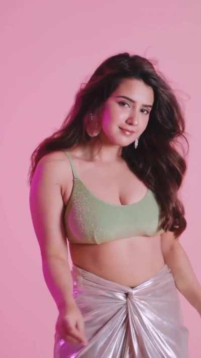 Roshni Walia 