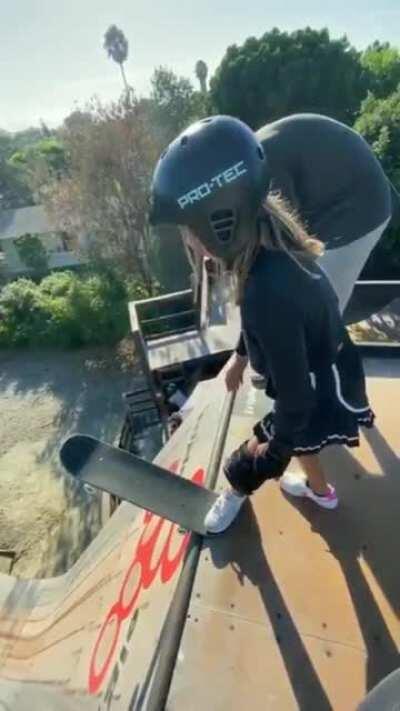 Tony Hawk coaching 12 year old Sky Brown on skating a 100ft ramp(mega ramp).