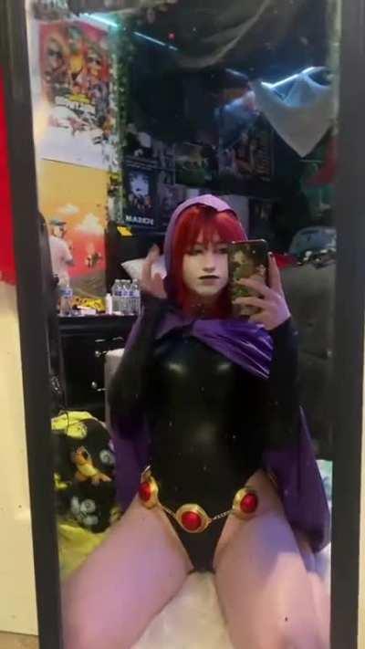 Old raven cosplay