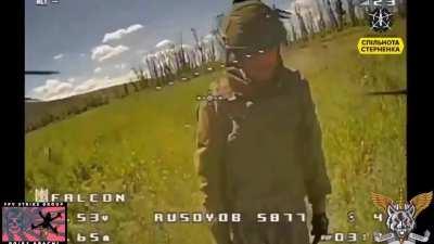 Russian soldier tricks an ukrainian FPV drone by standing still, June 2024