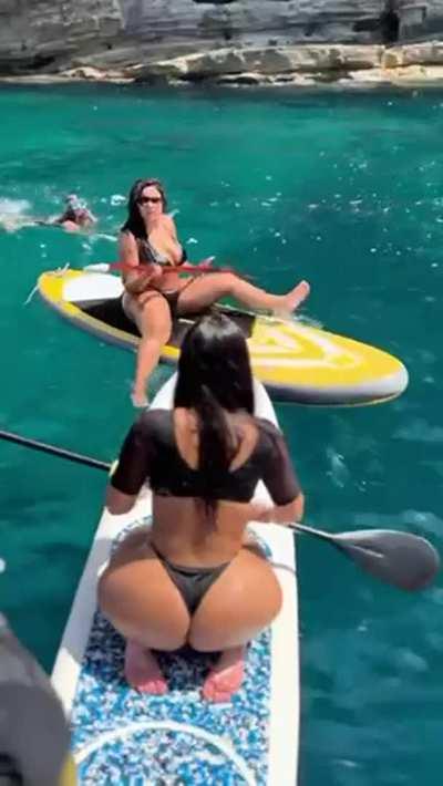 Booty boarding