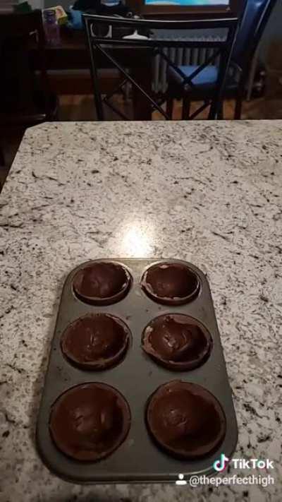 Attempted the cocoa bombs again. More successful then the last batch! Made with 2 tbsp cannabutter