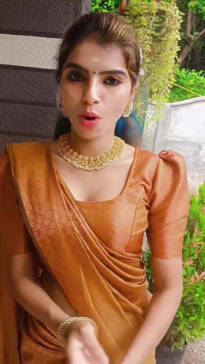 Anushree Nair Sexy Navel 🍩🍩