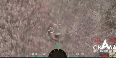  Ukrainian soldier kills an Russian soldier in close range 