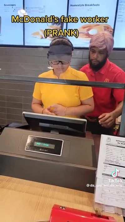 McDonaldâs fake worker prank