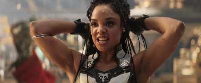 Tessa Thompson - Flexing Biceps in Thor Love and Thunder (10/10)