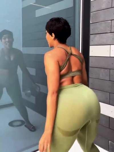 Throwing Ass 🇯🇲🍑🤤😍😻❤️