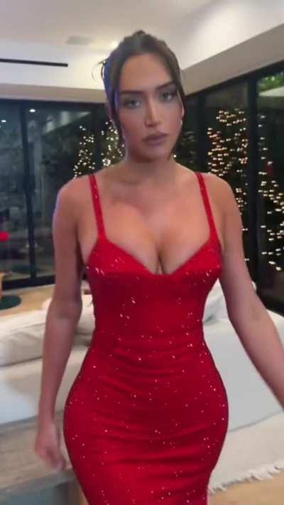 Sparkly red dress pt.2