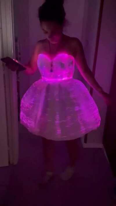 outfit in fiber optic : in color mode