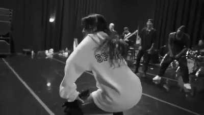 Love her twerking